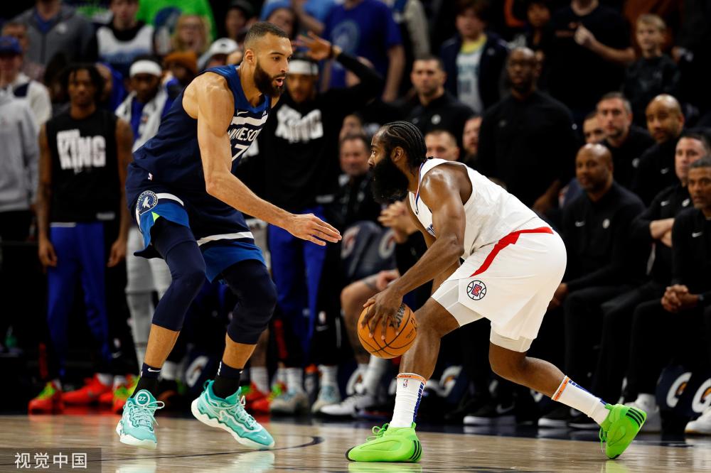 曼城两轮不 曼城两轮不