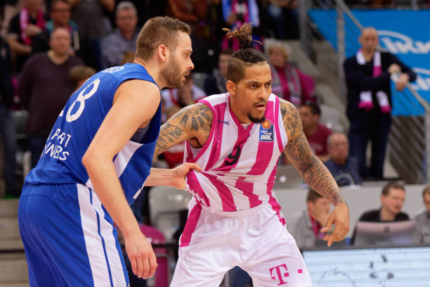 虽然他们获 虽然他们获