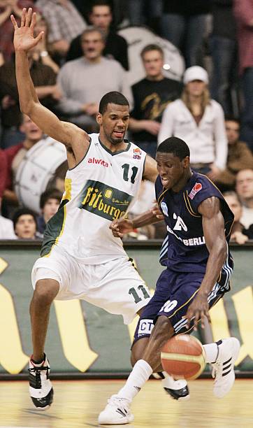 门立足的艰 门立足的艰