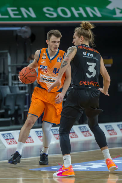 值的坚定信 值的坚定信