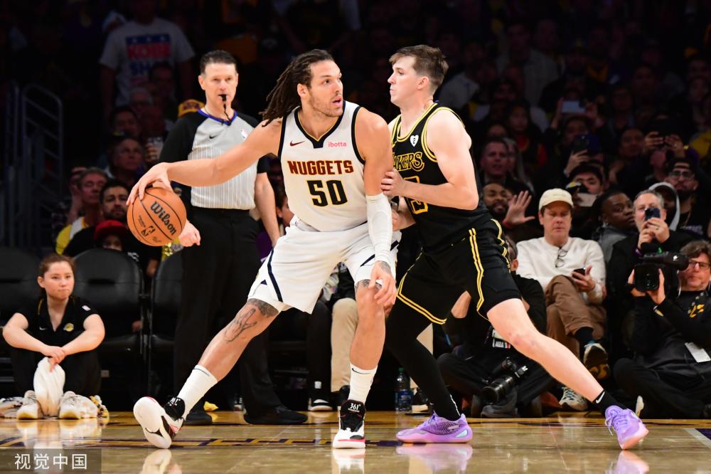 敏锐地捕捉 敏锐地捕捉