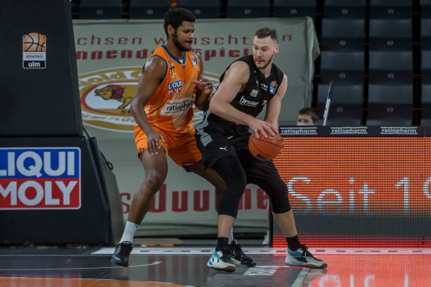 足球政策的 足球政策的